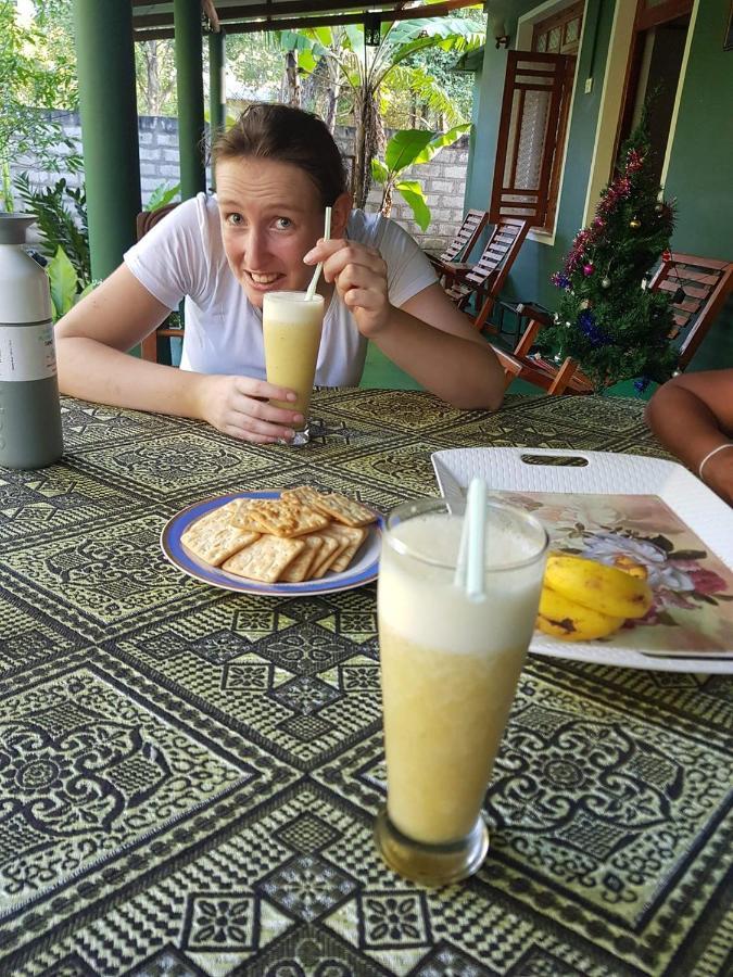Rock Lake Home Stay Sigiriya Esterno foto
